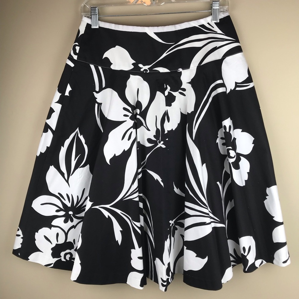 Design Elements floral print a-line skirt (NWOT)